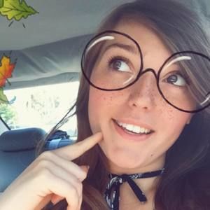 Meet your Posher, Tabitha